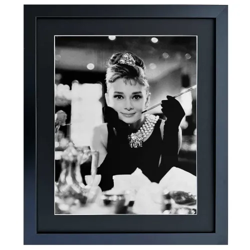 Wandbild Bild mit Rahmen Audrey Hepburn Frühstück bei Tiffany